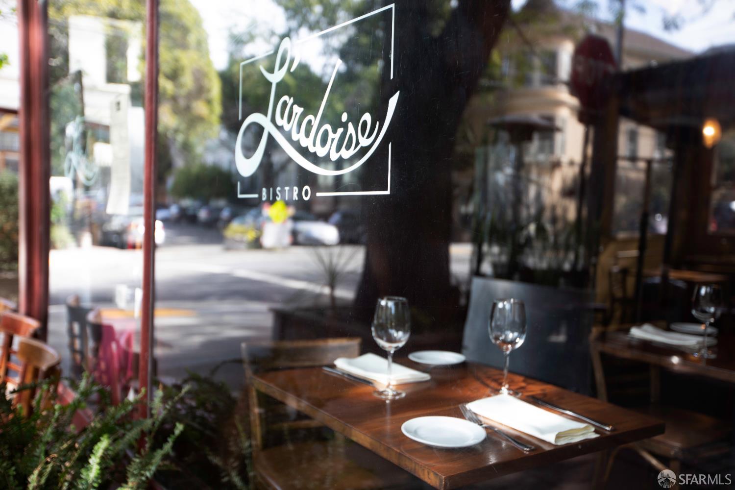 Detail Gallery Image 78 of 82 For 919 Fell St, San Francisco,  CA 94117 - 2 Beds | 1/2 Baths