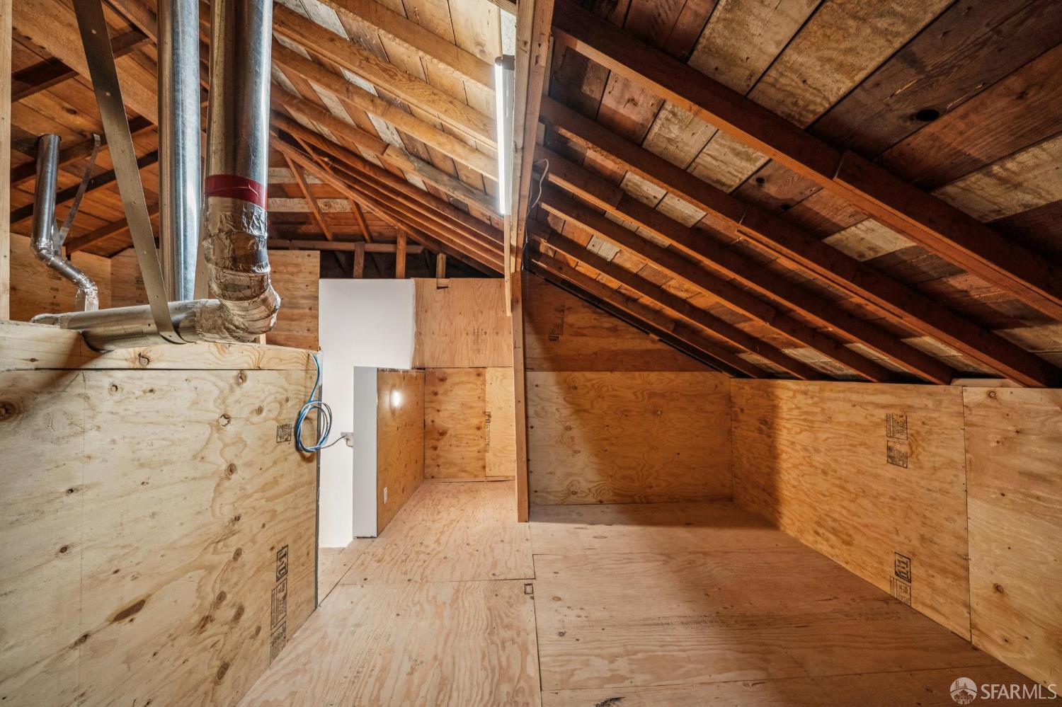 Detail Gallery Image 71 of 94 For 79 Collins St, San Francisco,  CA 94109 - 5 Beds | 3/1 Baths