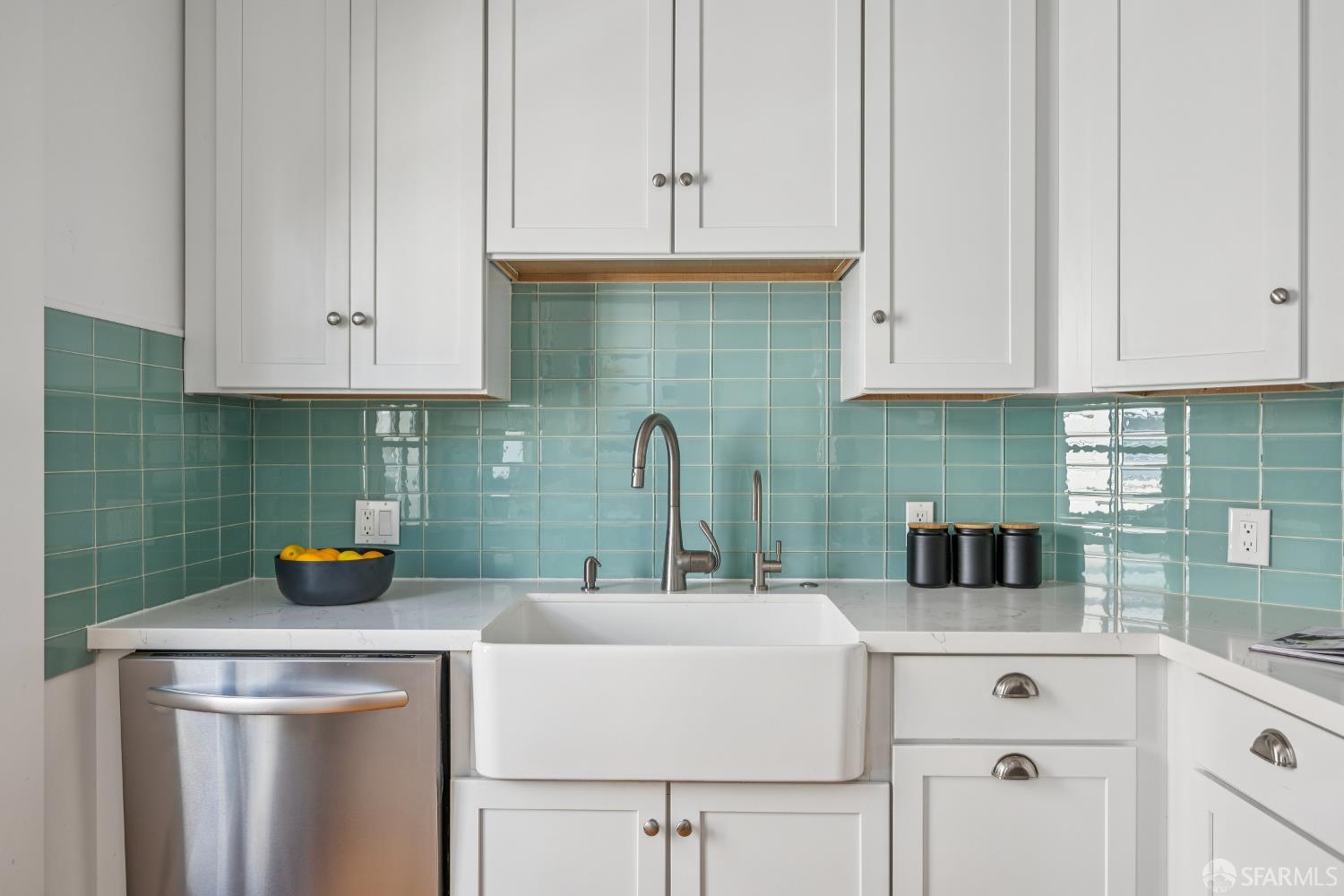 Detail Gallery Image 10 of 37 For 660 10th Ave, San Francisco,  CA 94118 - 3 Beds | 1/1 Baths