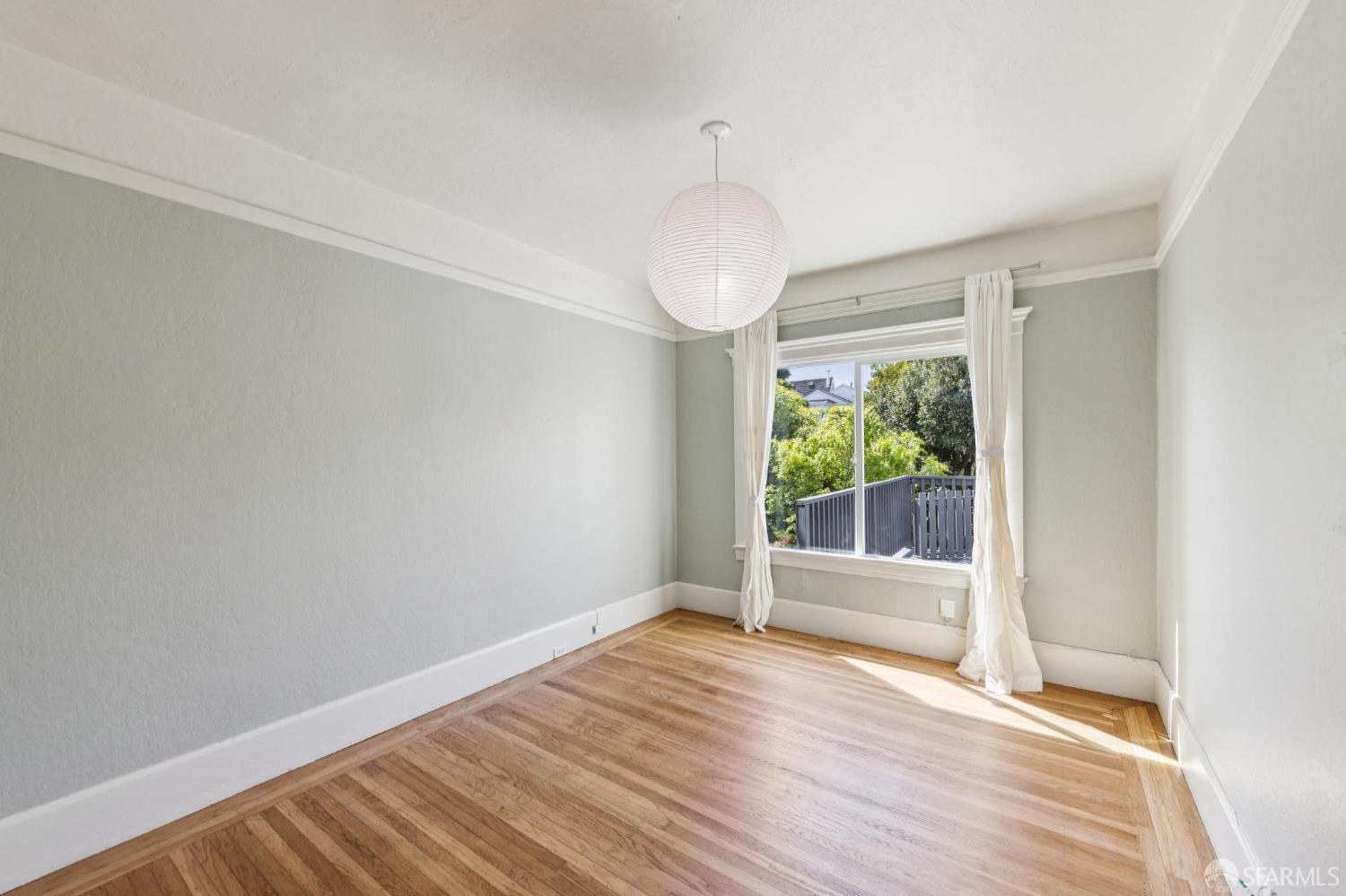 Detail Gallery Image 17 of 26 For 119 16th Ave #121,  San Francisco,  CA 94118 - 2 Beds | 1 Baths
