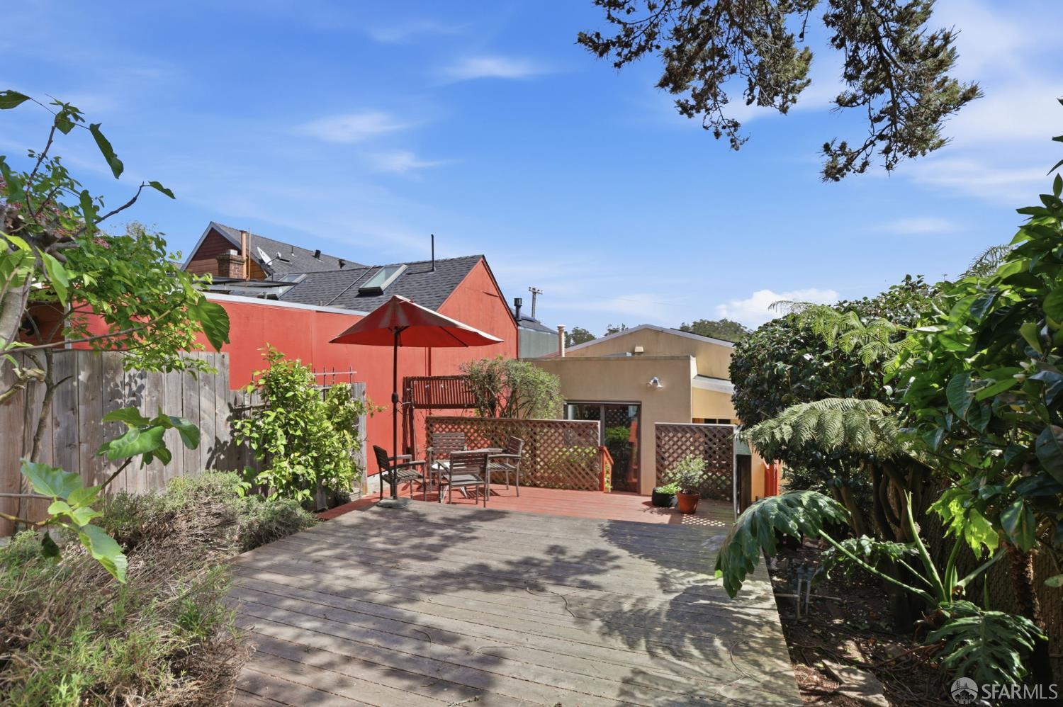 Detail Gallery Image 15 of 29 For 527 Congo St, San Francisco,  CA 94131 - 2 Beds | 1 Baths