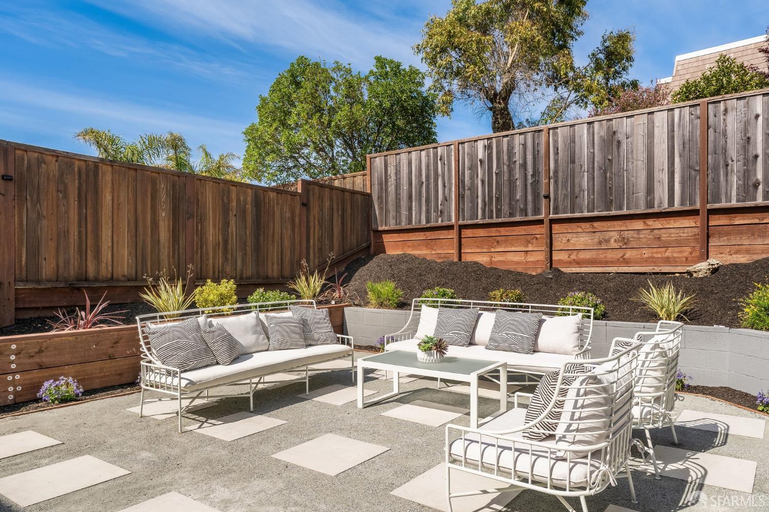 Detail Gallery Image 66 of 77 For 249 Gold Mine Dr, San Francisco,  CA 94131 - 4 Beds | 3 Baths