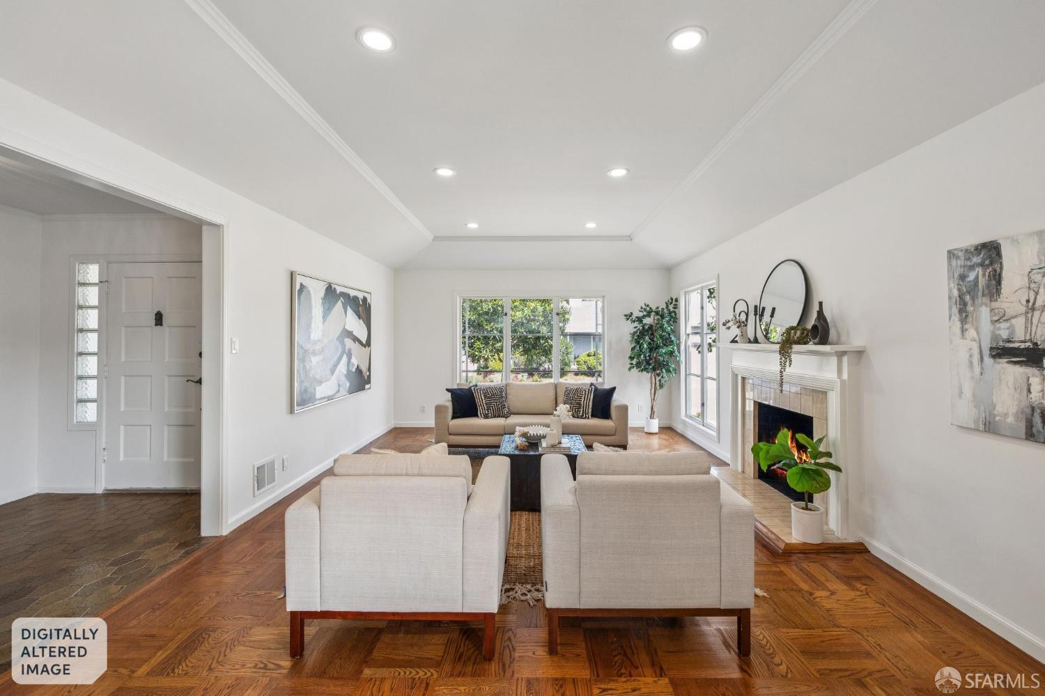 Detail Gallery Image 4 of 61 For 301 Crestlake Dr, San Francisco,  CA 94132 - 3 Beds | 3 Baths