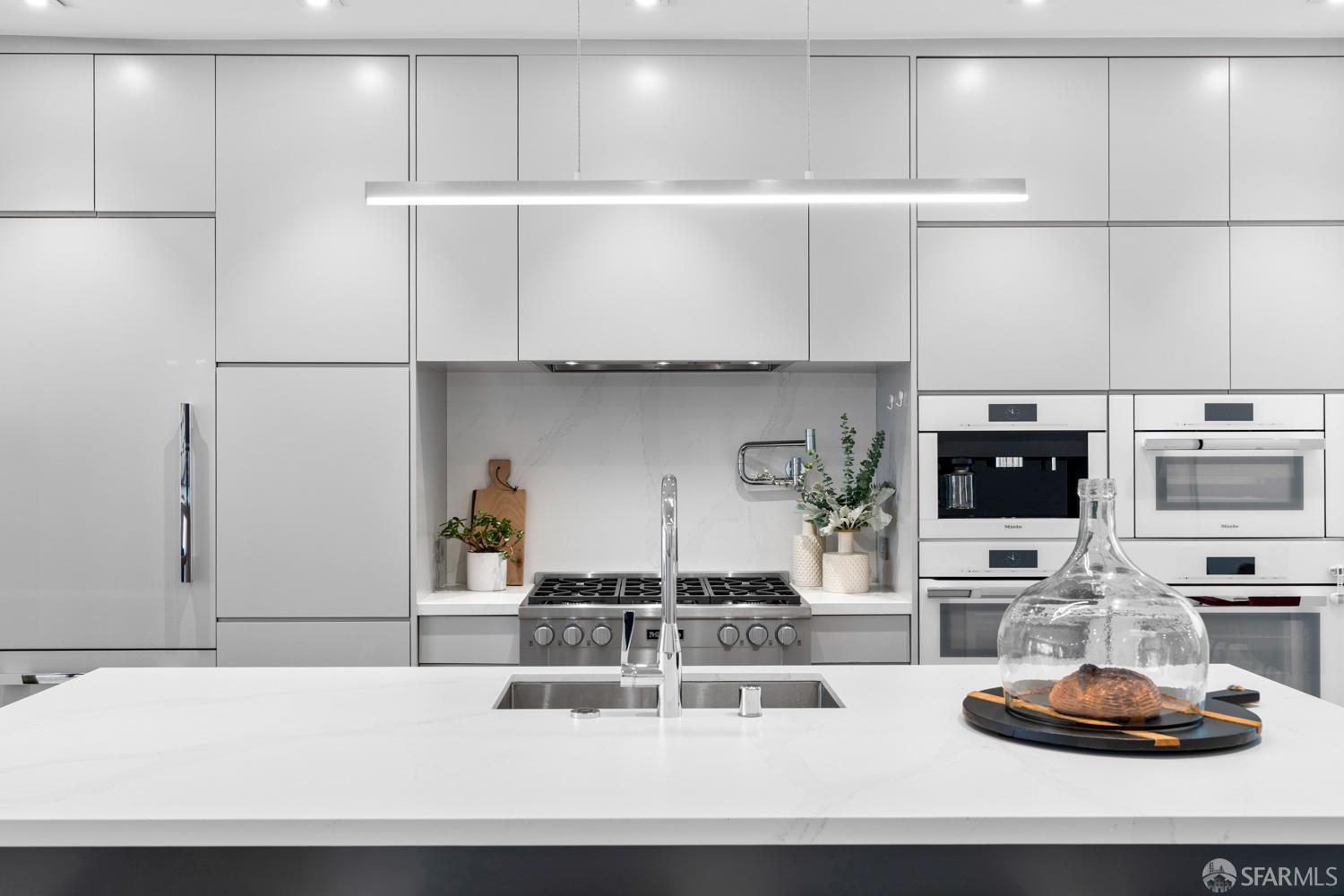 Detail Gallery Image 4 of 24 For 137 Parker Ave, San Francisco,  CA 94118 - 3 Beds | 3/1 Baths