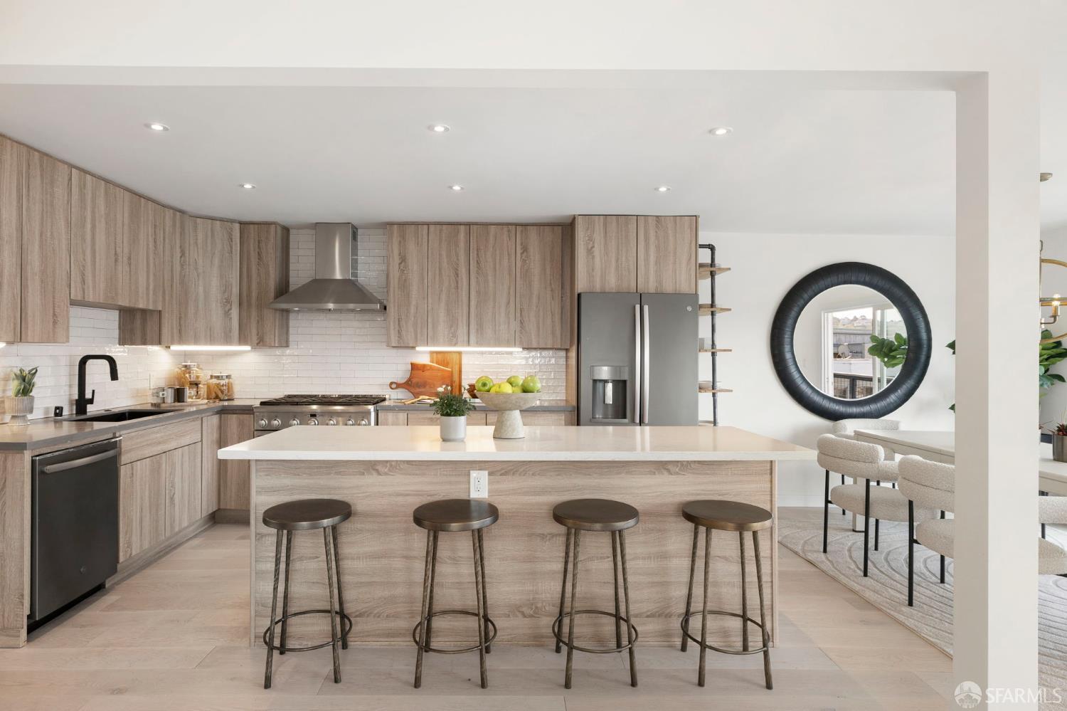 Detail Gallery Image 16 of 75 For 199 Margaret Ave, San Francisco,  CA 94112 - 5 Beds | 3 Baths