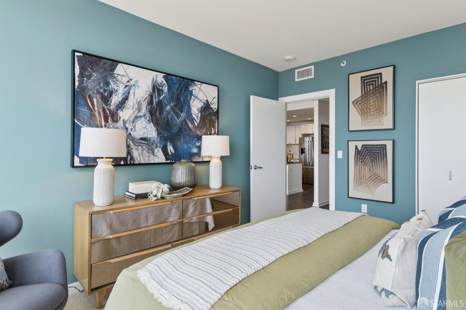 Photo #20: 426105943 Listing: Photo #20