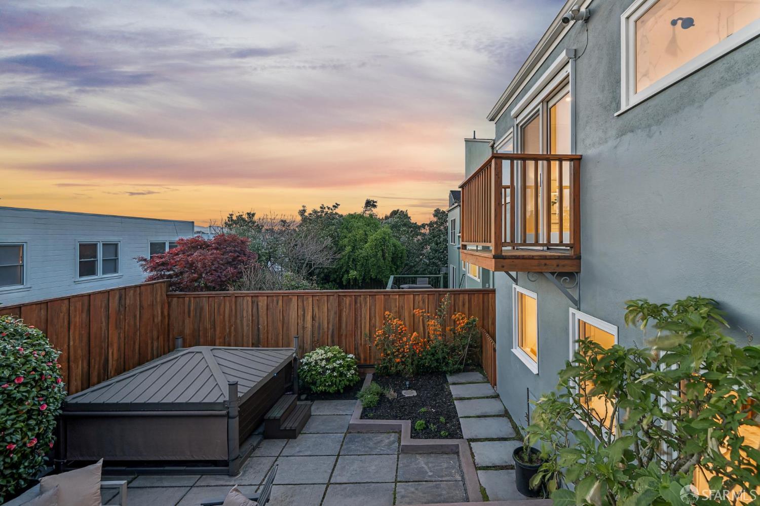 Detail Gallery Image 84 of 94 For 79 Collins St, San Francisco,  CA 94109 - 5 Beds | 3/1 Baths