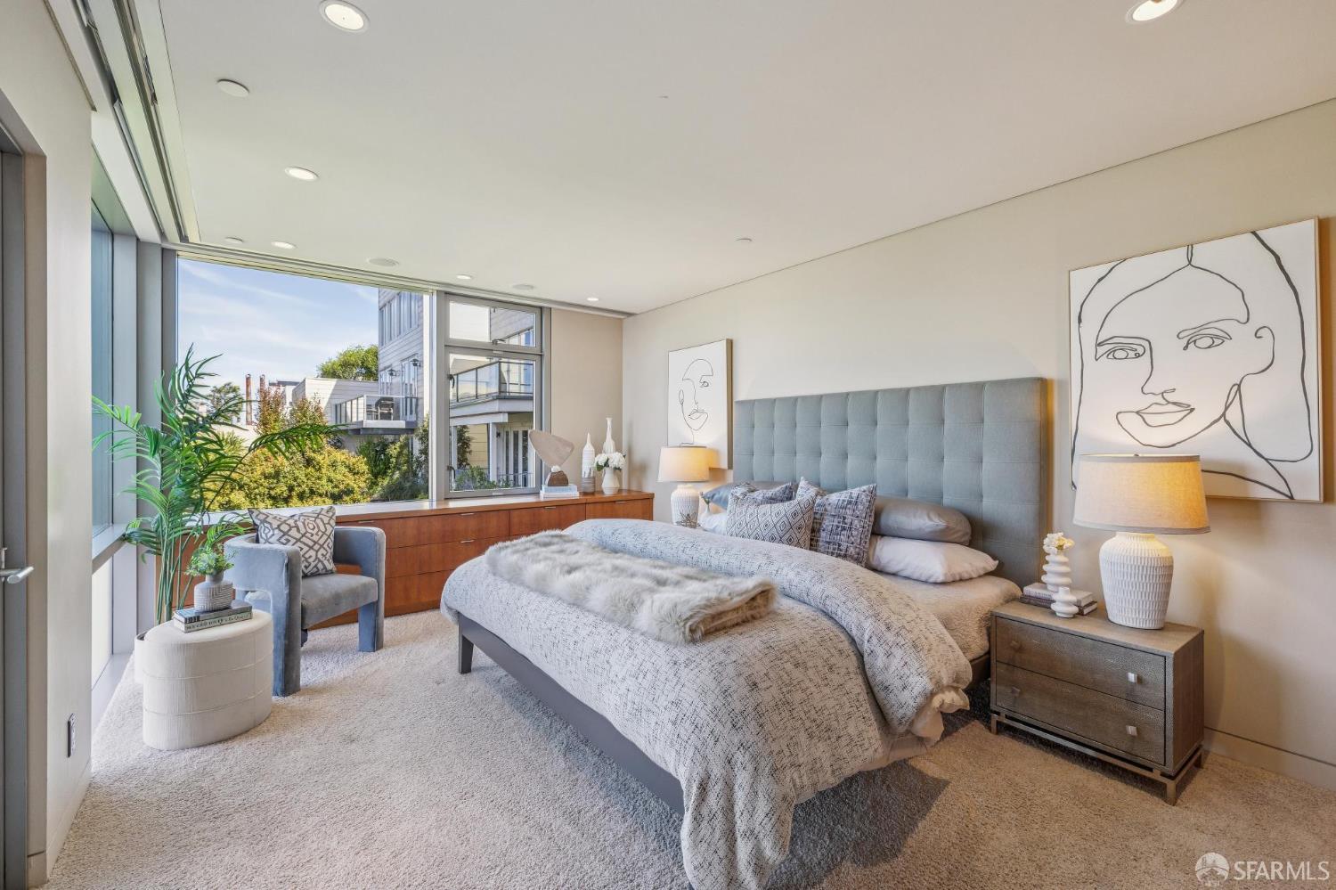 Detail Gallery Image 30 of 88 For 1170 Chestnut St, San Francisco,  CA 94109 - 4 Beds | 3/1 Baths