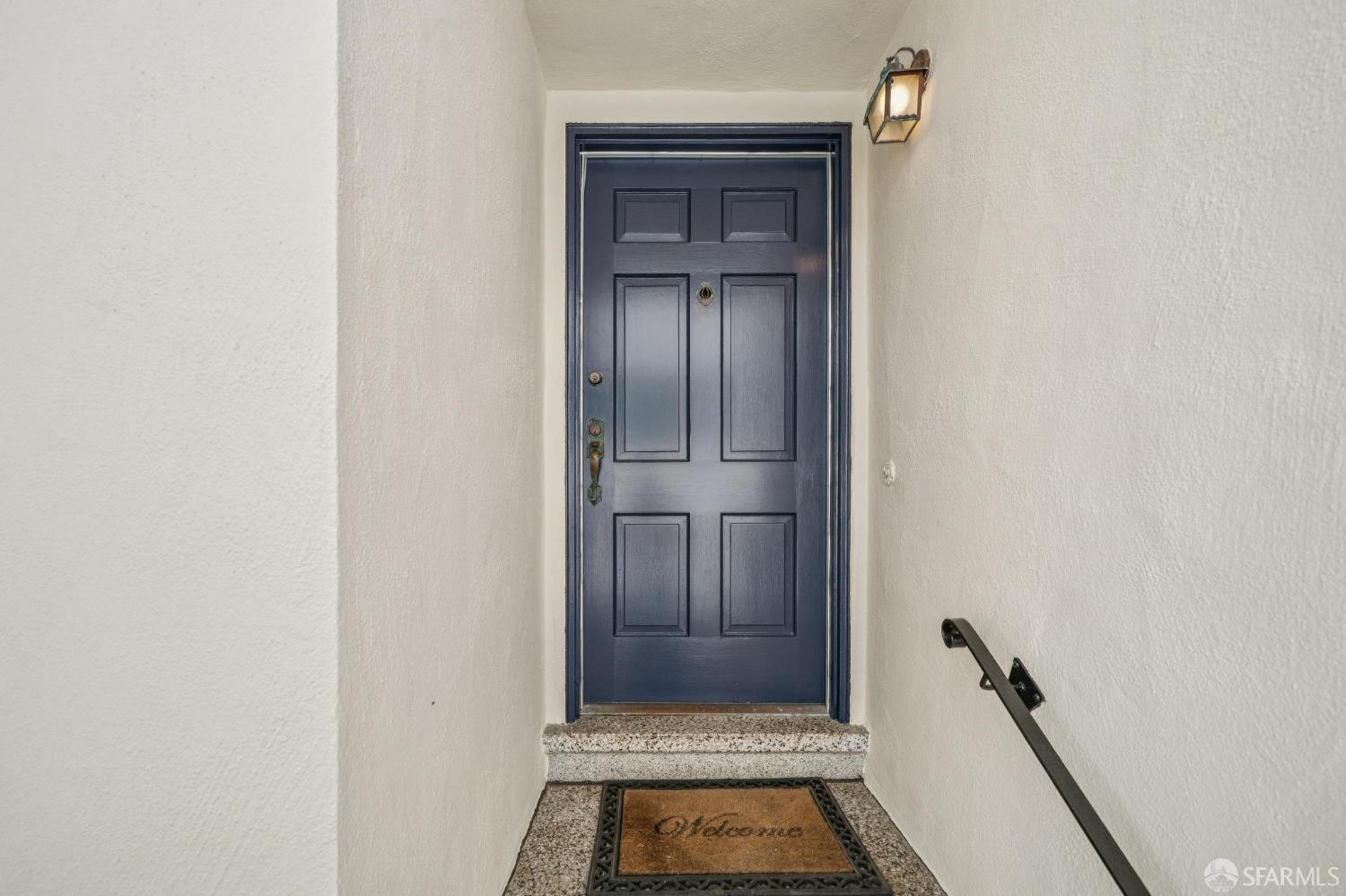 Detail Gallery Image 4 of 28 For 127 Springfield Dr, San Francisco,  CA 94132 - 2 Beds | 1/1 Baths