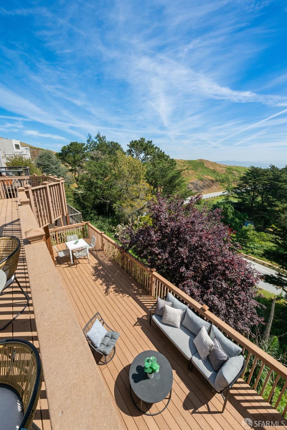 Detail Gallery Image 31 of 57 For 156 Midcrest Way, San Francisco,  CA 94131 - 3 Beds | 2 Baths