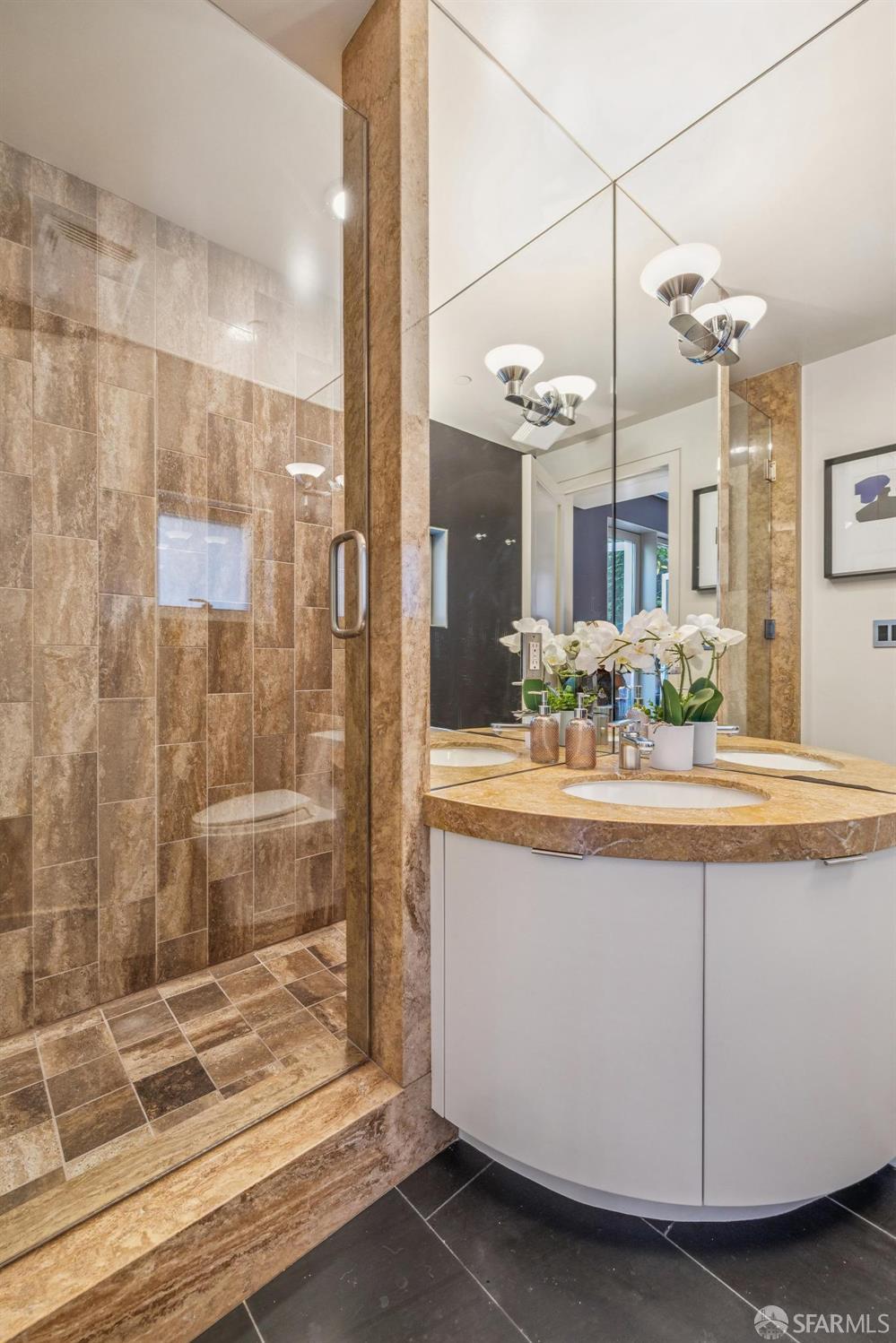 Detail Gallery Image 65 of 88 For 1170 Chestnut St, San Francisco,  CA 94109 - 4 Beds | 3/1 Baths