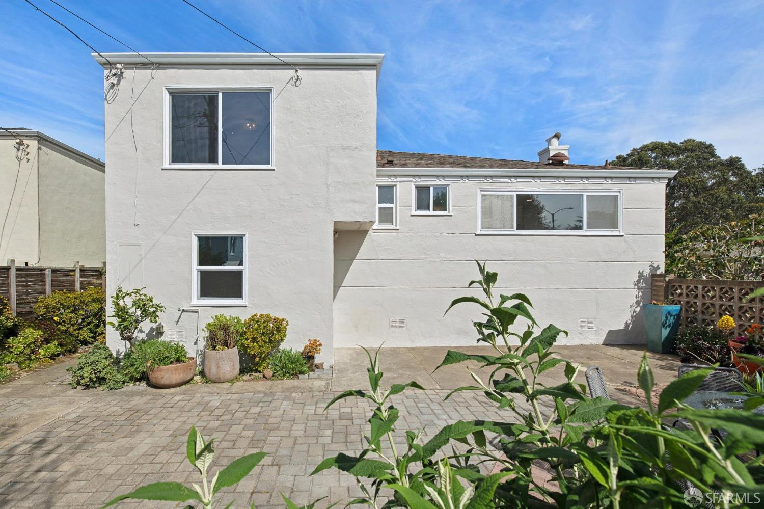 Detail Gallery Image 47 of 61 For 301 Crestlake Dr, San Francisco,  CA 94132 - 3 Beds | 3 Baths