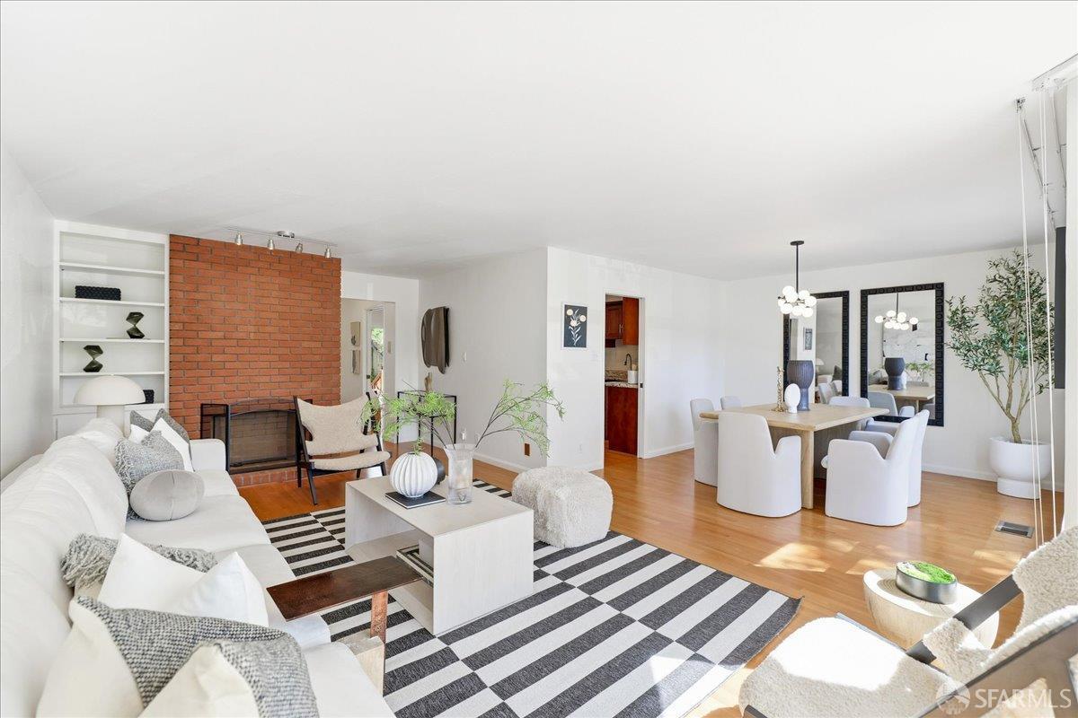 Detail Gallery Image 4 of 60 For 104 Dorado Ter, San Francisco,  CA 94112 - 5 Beds | 3/1 Baths