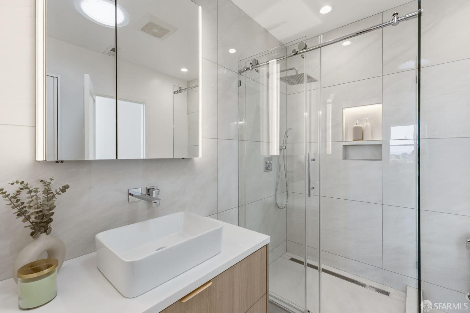 Detail Gallery Image 54 of 93 For 2479 31st Ave, San Francisco,  CA 94116 - 5 Beds | 4 Baths