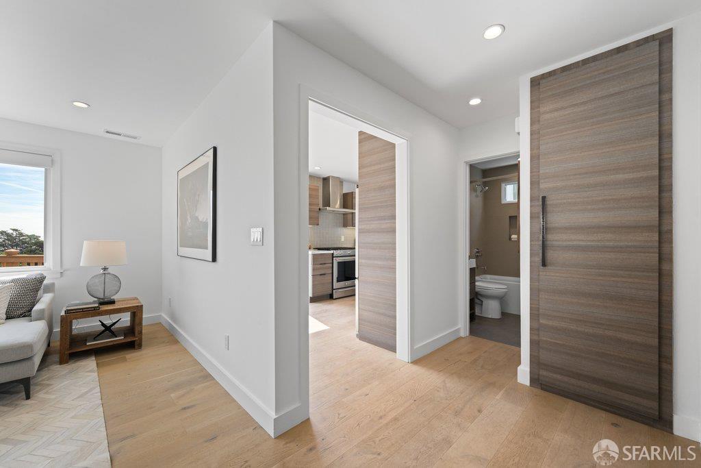 Detail Gallery Image 18 of 57 For 156 Midcrest Way, San Francisco,  CA 94131 - 3 Beds | 2 Baths