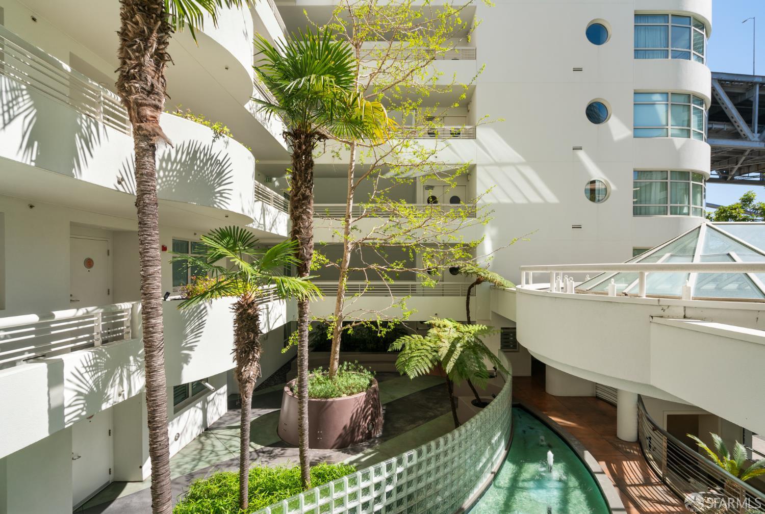 Photo #4: 426116270 Listing: Photo #4