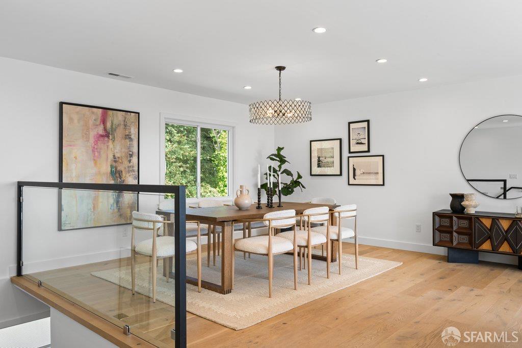 Detail Gallery Image 16 of 57 For 156 Midcrest Way, San Francisco,  CA 94131 - 3 Beds | 2 Baths