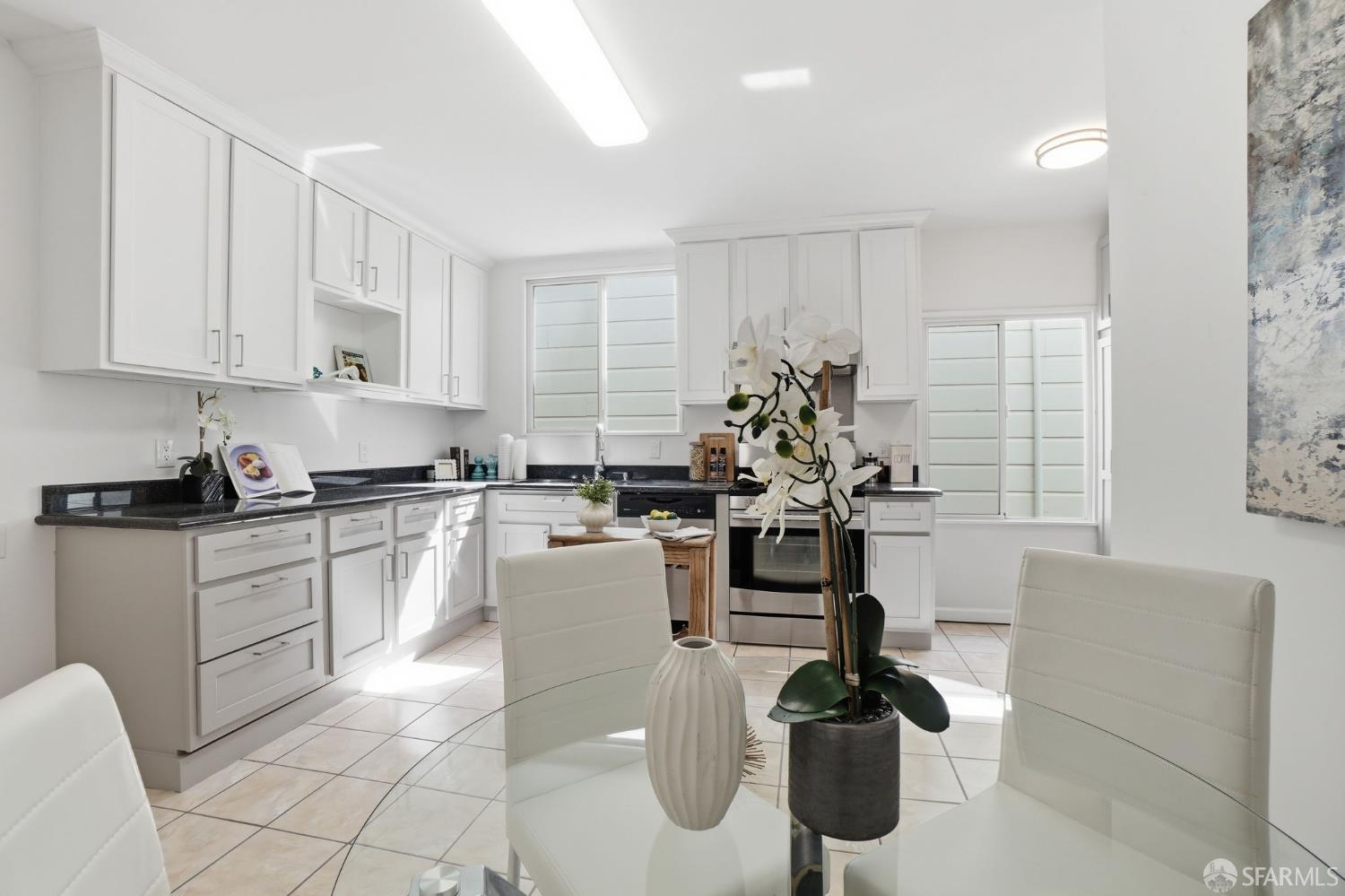 Detail Gallery Image 12 of 41 For 15 Balhi Ct, San Francisco,  CA 94112 - 2 Beds | 1 Baths