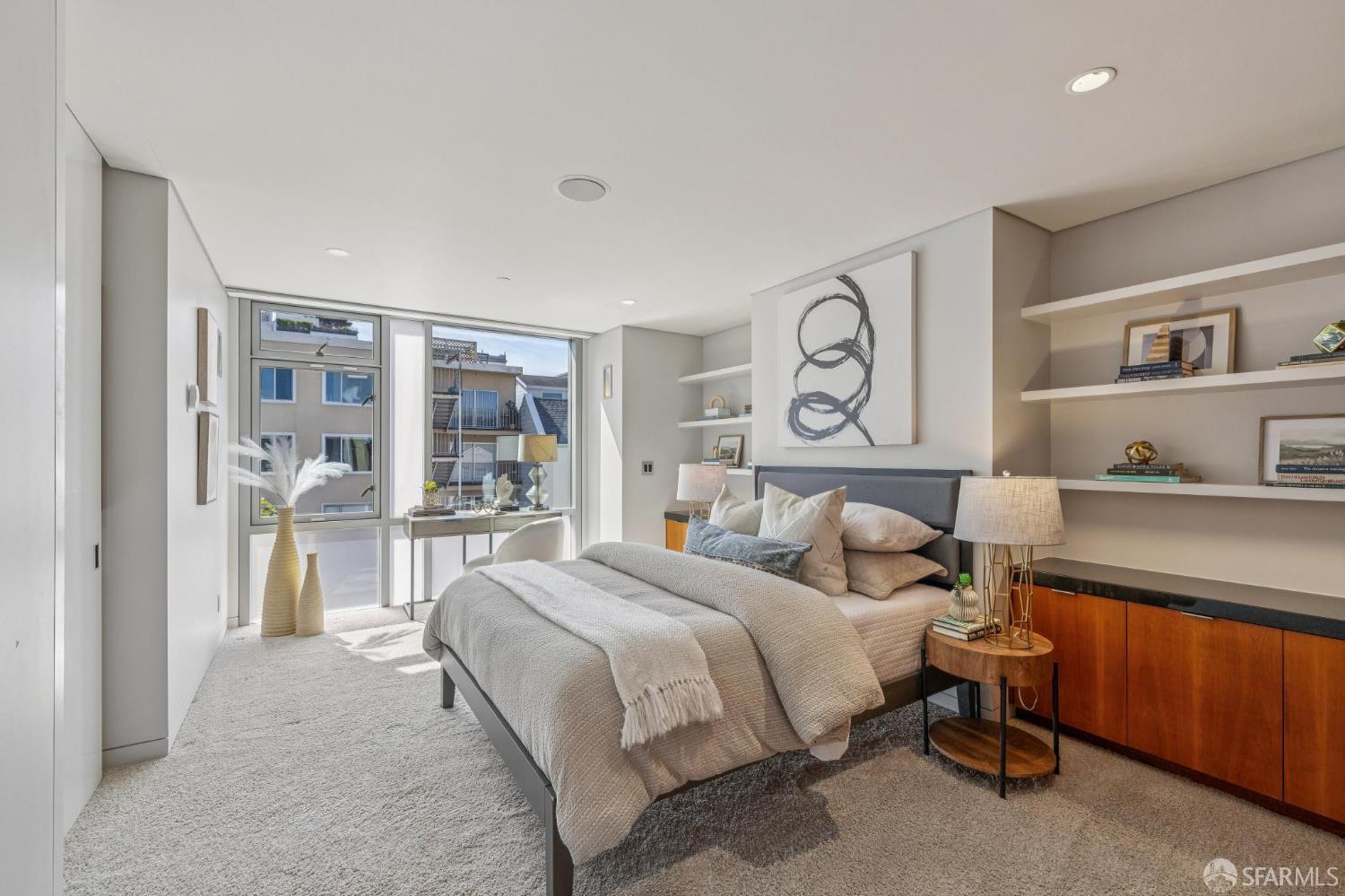 Detail Gallery Image 41 of 88 For 1170 Chestnut St, San Francisco,  CA 94109 - 4 Beds | 3/1 Baths