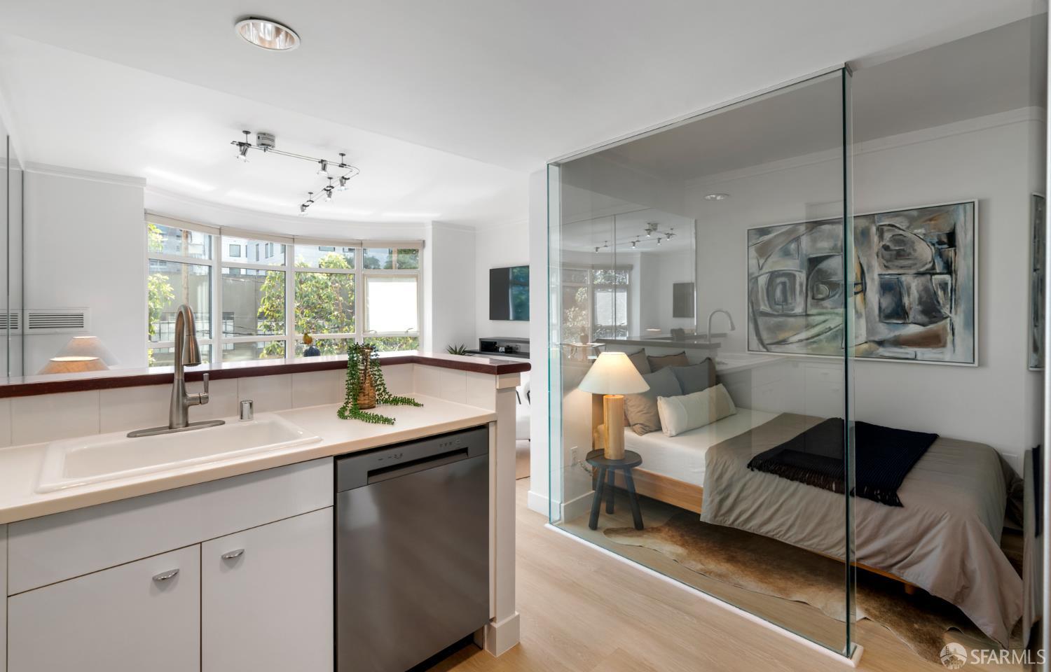 Photo #12: 426116270 Listing: Photo #12