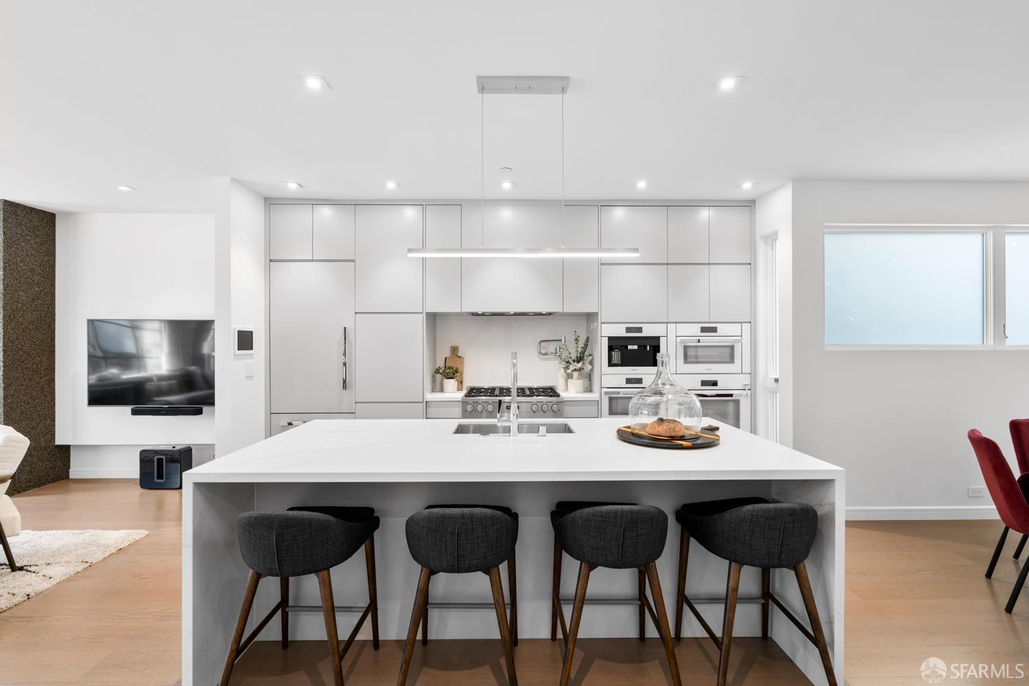 Detail Gallery Image 5 of 24 For 137 Parker Ave, San Francisco,  CA 94118 - 3 Beds | 3/1 Baths