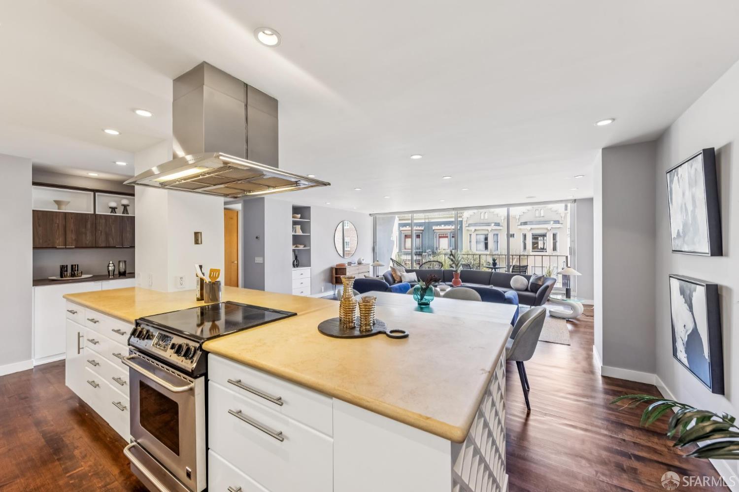 Photo #15: 426116037 Listing: Photo #15