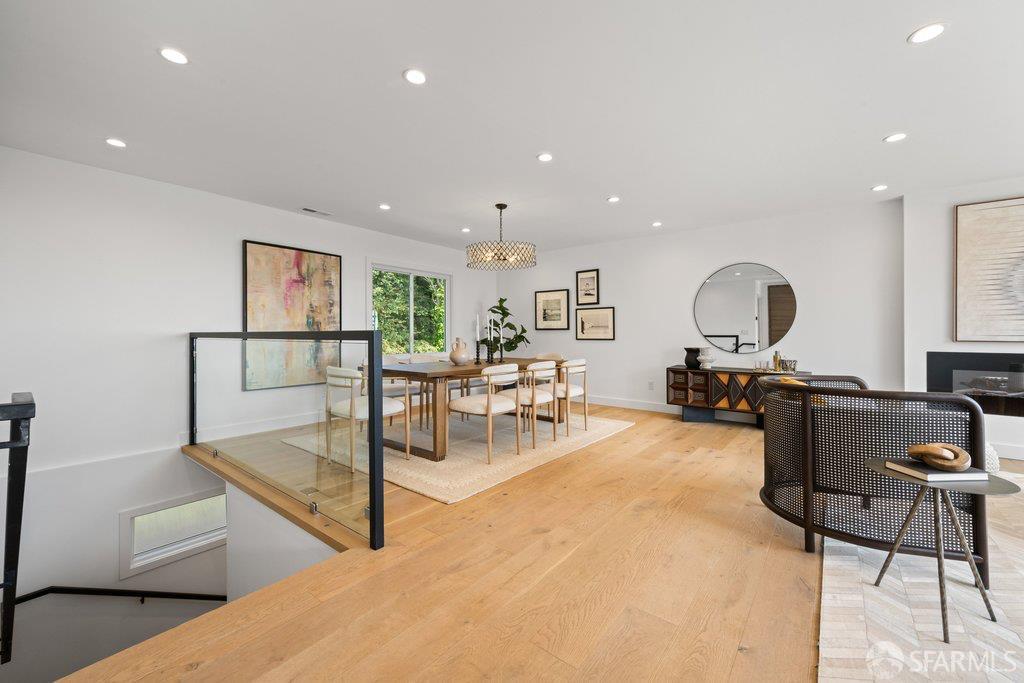 Detail Gallery Image 17 of 57 For 156 Midcrest Way, San Francisco,  CA 94131 - 3 Beds | 2 Baths