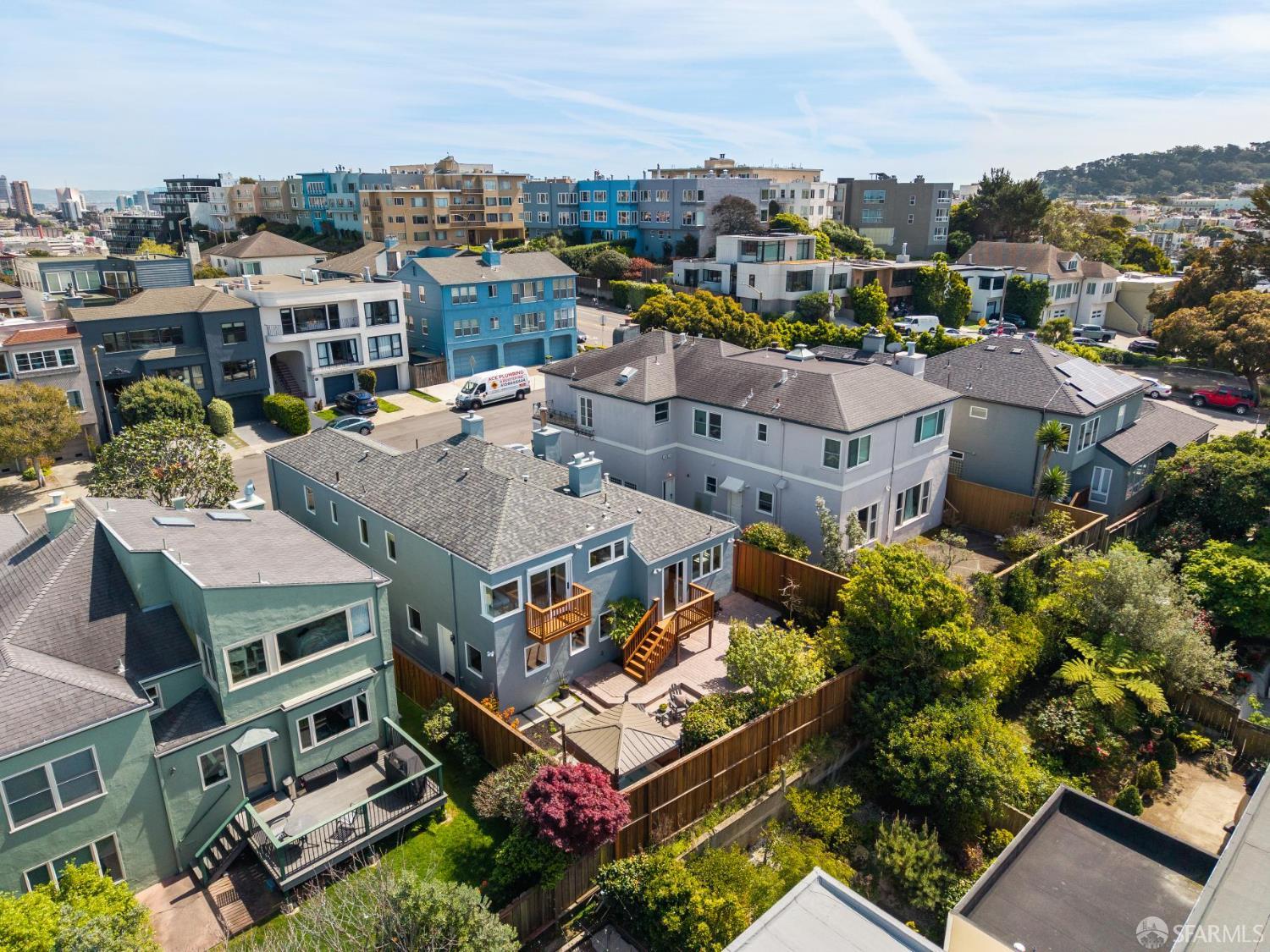 Detail Gallery Image 91 of 94 For 79 Collins St, San Francisco,  CA 94109 - 5 Beds | 3/1 Baths