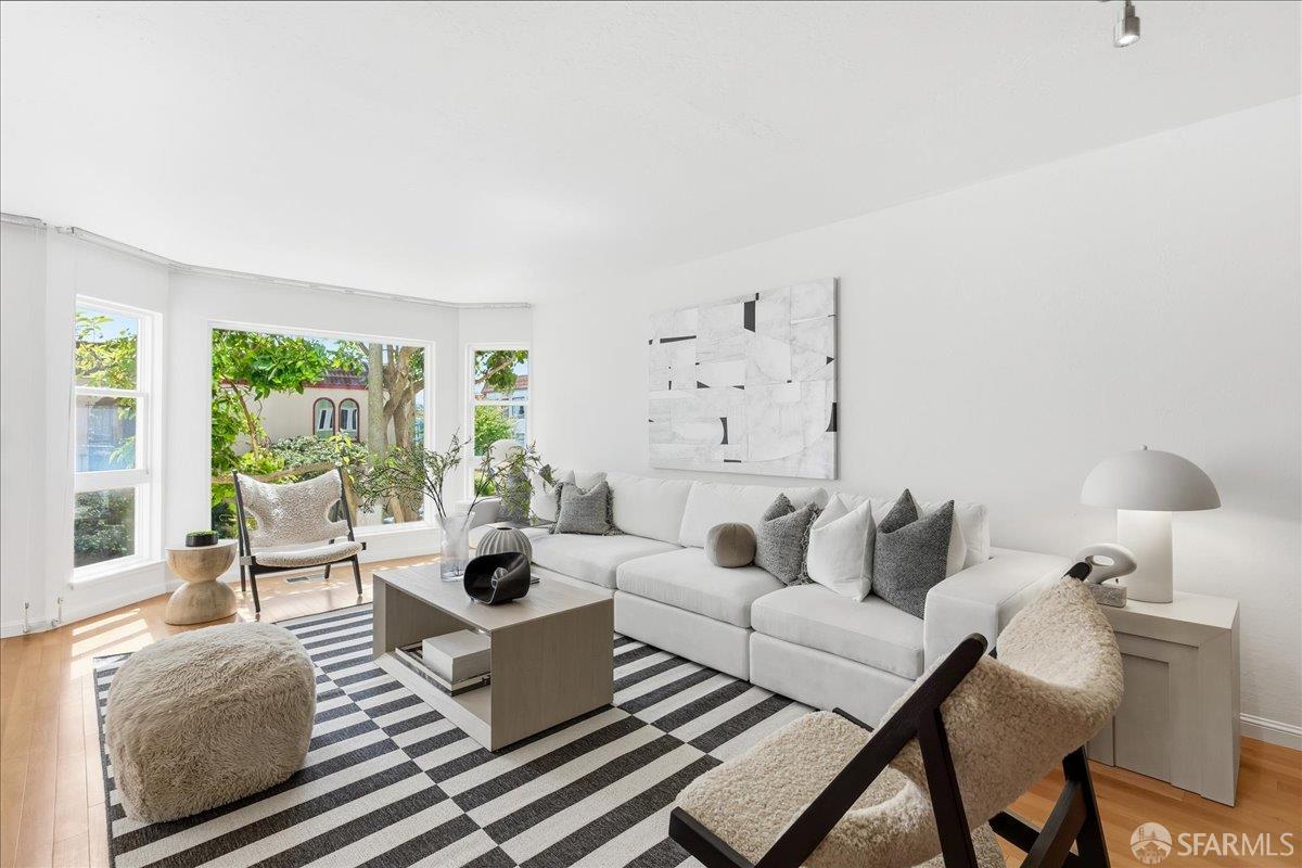 Detail Gallery Image 3 of 60 For 104 Dorado Ter, San Francisco,  CA 94112 - 5 Beds | 3/1 Baths