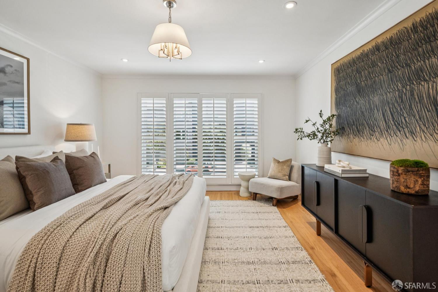 Detail Gallery Image 43 of 94 For 79 Collins St, San Francisco,  CA 94109 - 5 Beds | 3/1 Baths