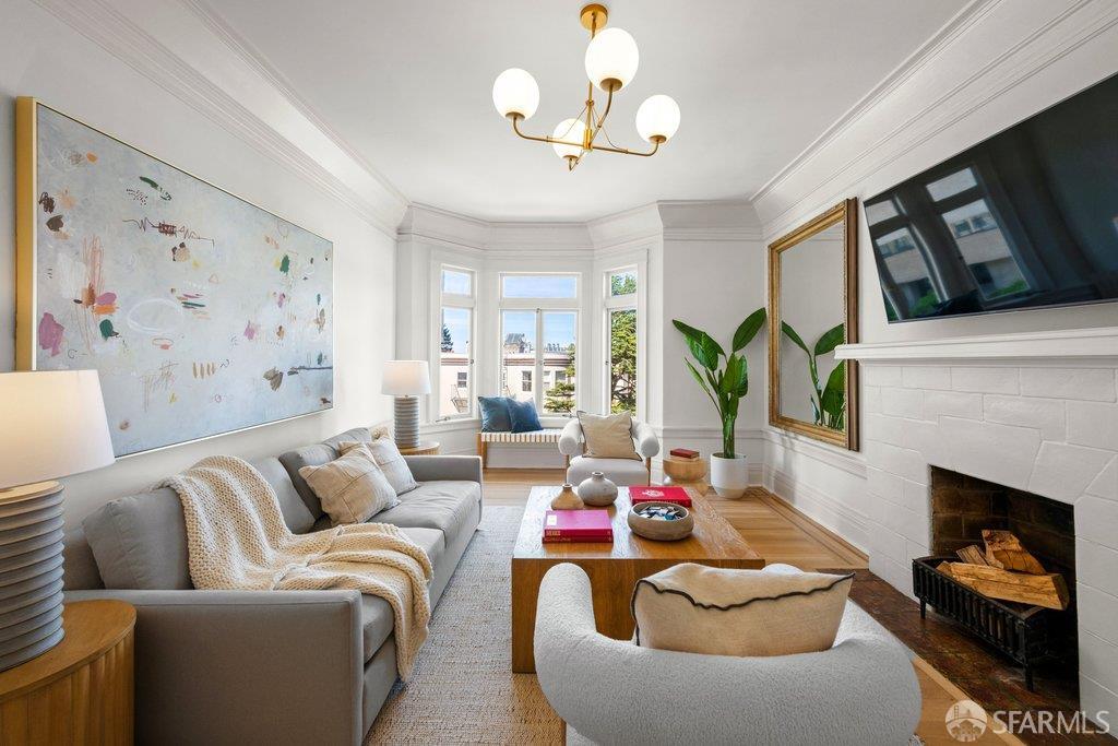 Photo #3: 426115967 Listing: Photo #3