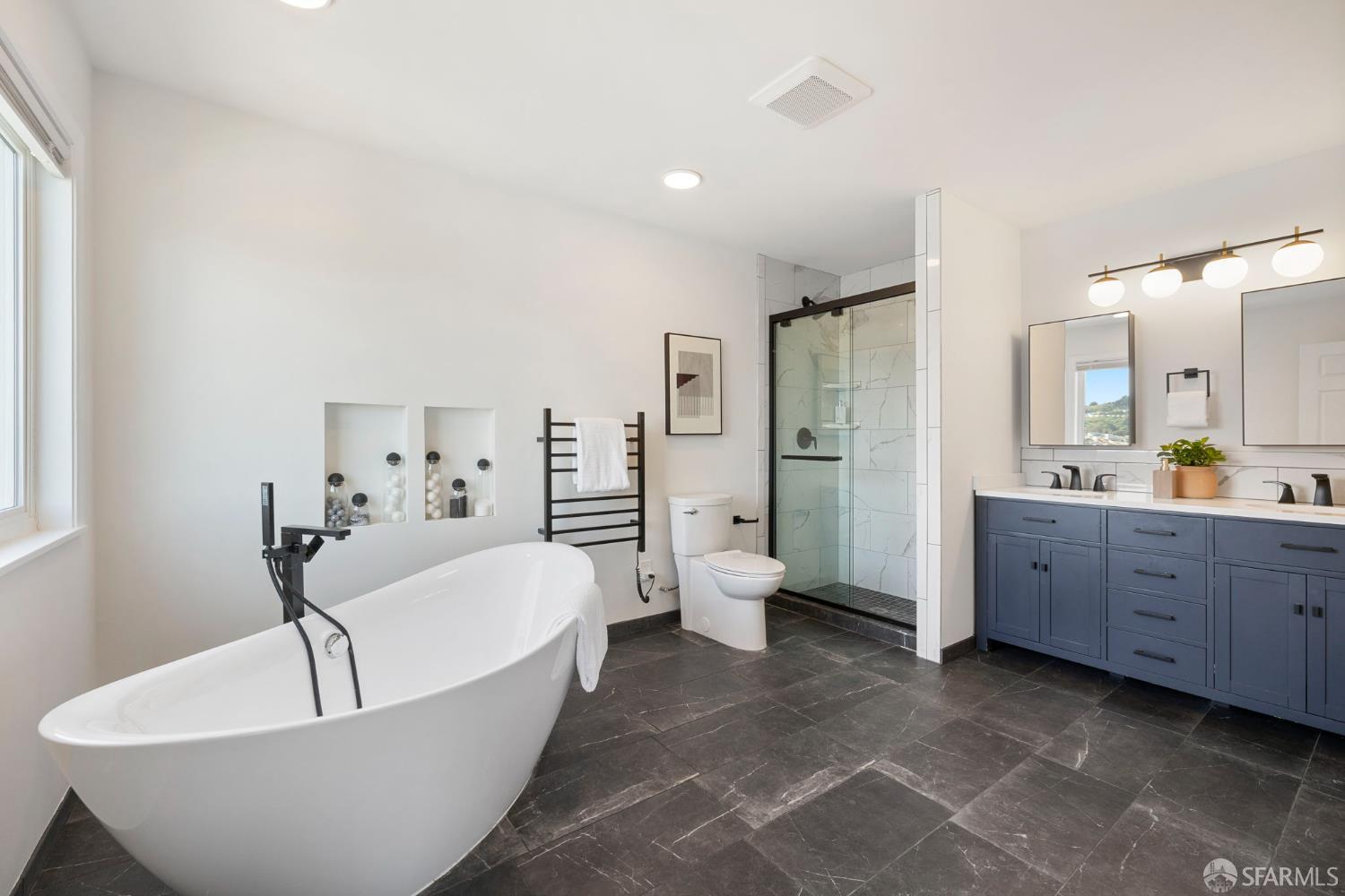 Detail Gallery Image 40 of 75 For 199 Margaret Ave, San Francisco,  CA 94112 - 5 Beds | 3 Baths