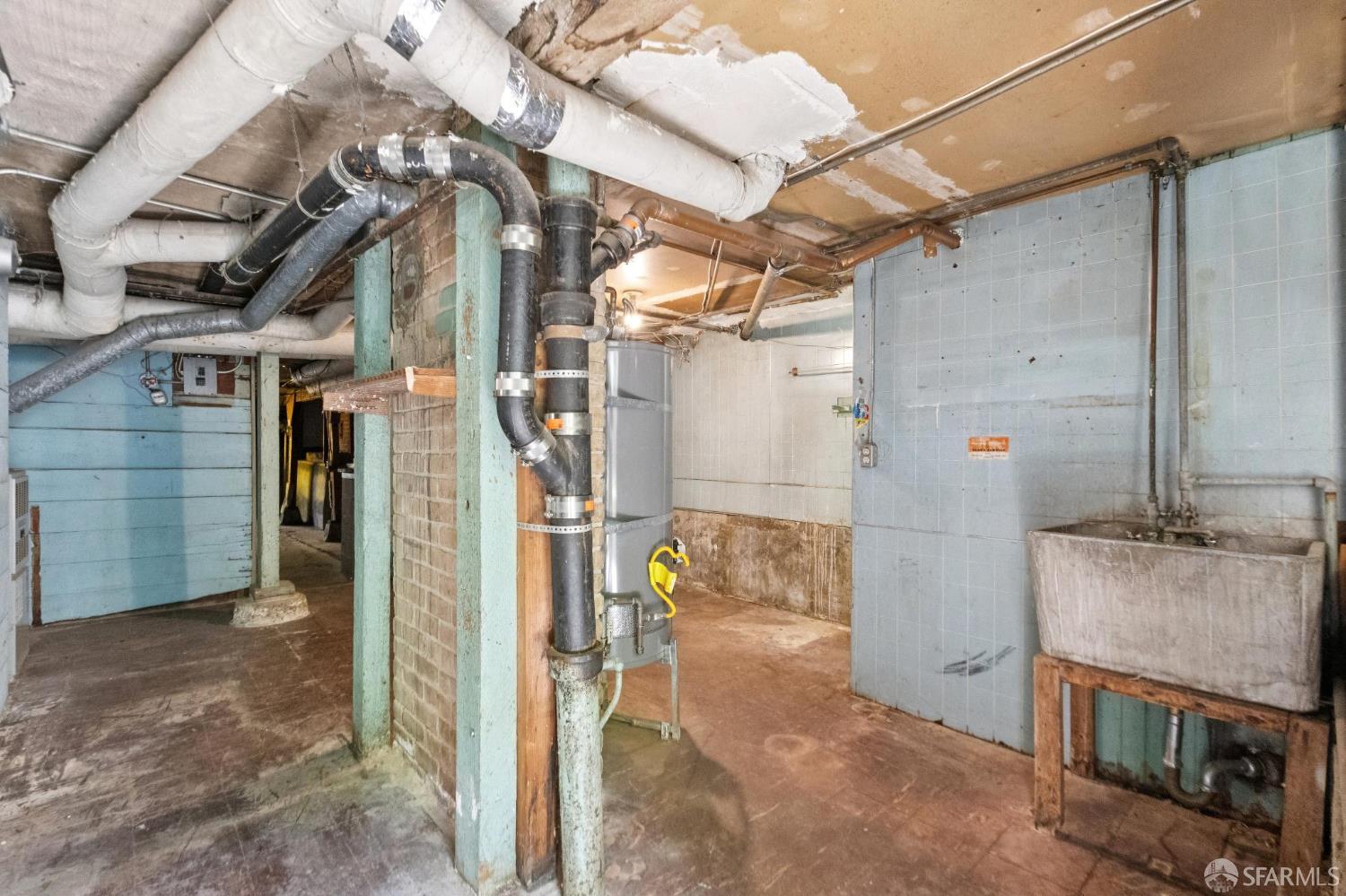 Detail Gallery Image 61 of 82 For 919 Fell St, San Francisco,  CA 94117 - 2 Beds | 1/2 Baths