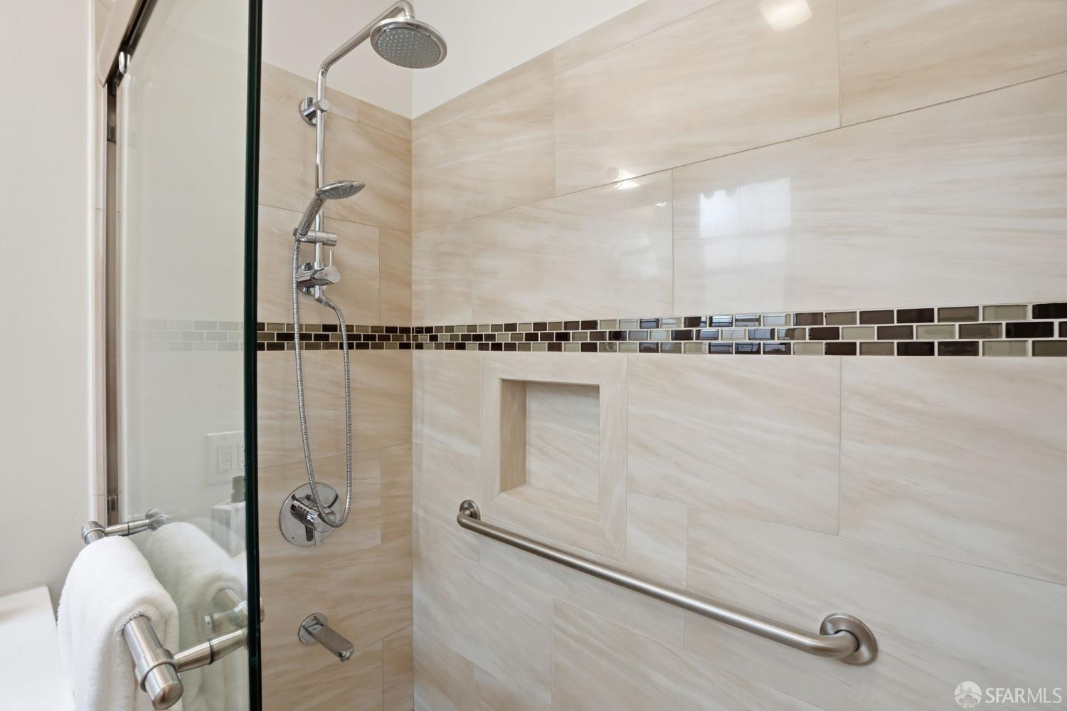 Detail Gallery Image 21 of 41 For 15 Balhi Ct, San Francisco,  CA 94112 - 2 Beds | 1 Baths