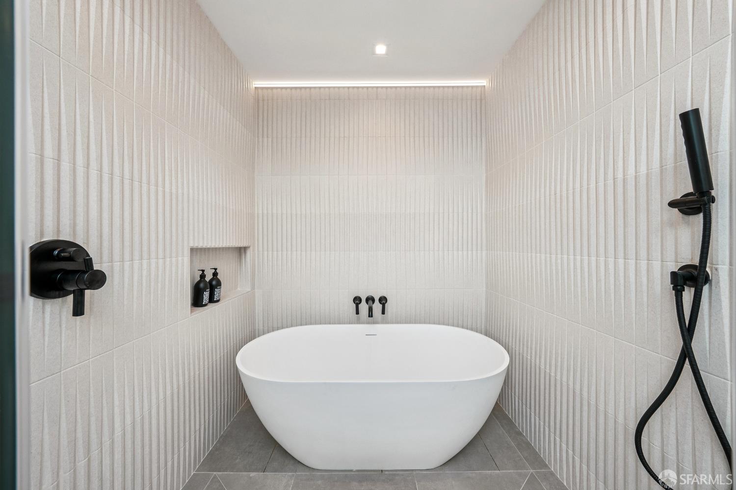 Detail Gallery Image 34 of 79 For 1827 33rd Ave, San Francisco,  CA 94122 - 4 Beds | 4 Baths