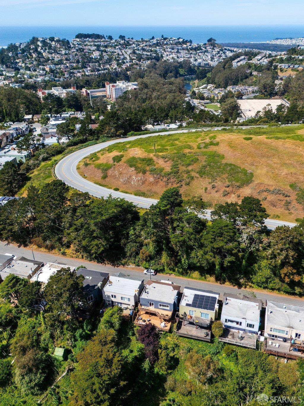 Detail Gallery Image 56 of 57 For 156 Midcrest Way, San Francisco,  CA 94131 - 3 Beds | 2 Baths