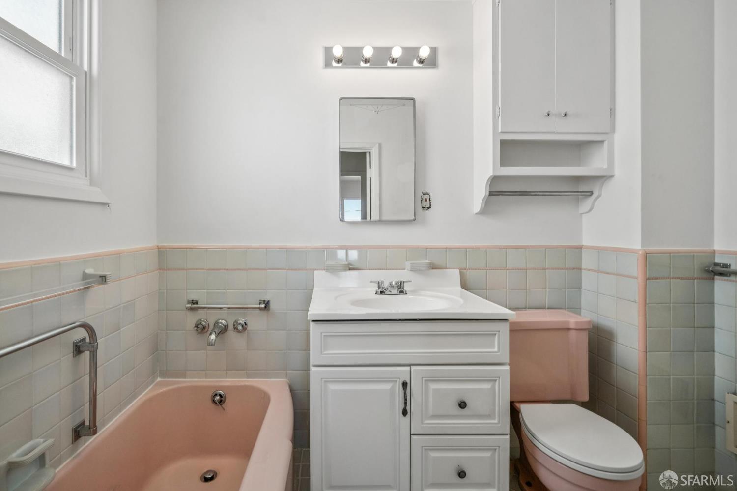 Detail Gallery Image 18 of 28 For 127 Springfield Dr, San Francisco,  CA 94132 - 2 Beds | 1/1 Baths
