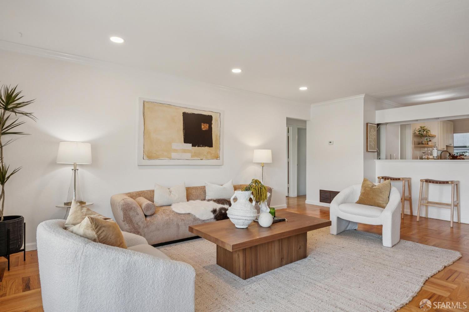 Detail Gallery Image 9 of 59 For 2031 Pinecrest Dr, San Bruno,  CA 94066 - 5 Beds | 4 Baths