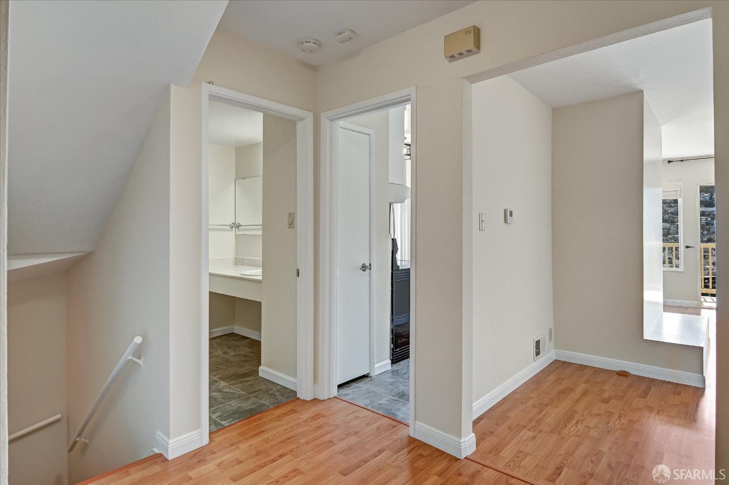 Detail Gallery Image 2 of 35 For 166 Museum Way, San Francisco,  CA 94114 - 2 Beds | 1/1 Baths