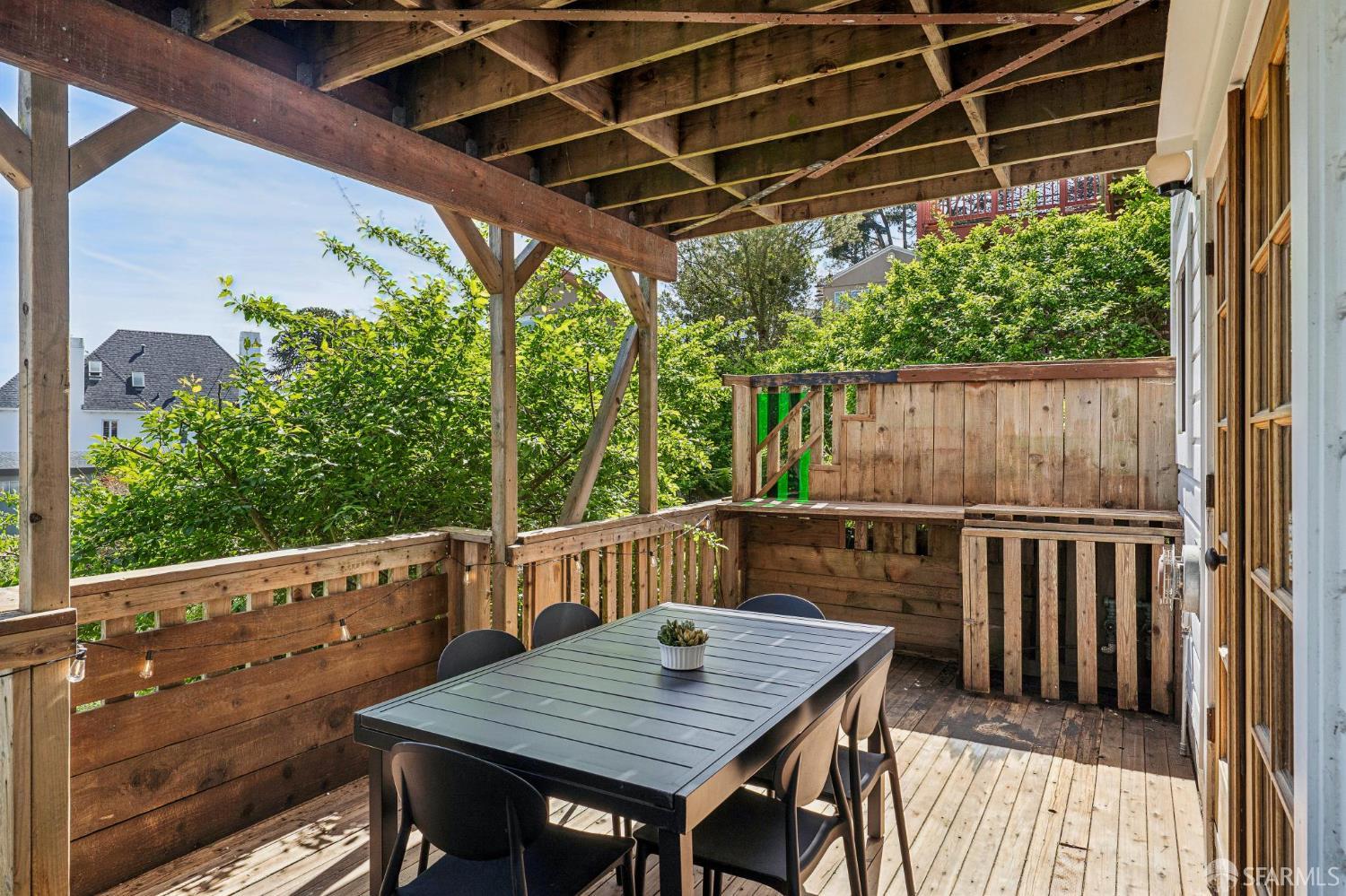 Detail Gallery Image 46 of 64 For 2062 10th Ave, San Francisco,  CA 94116 - 4 Beds | 2 Baths