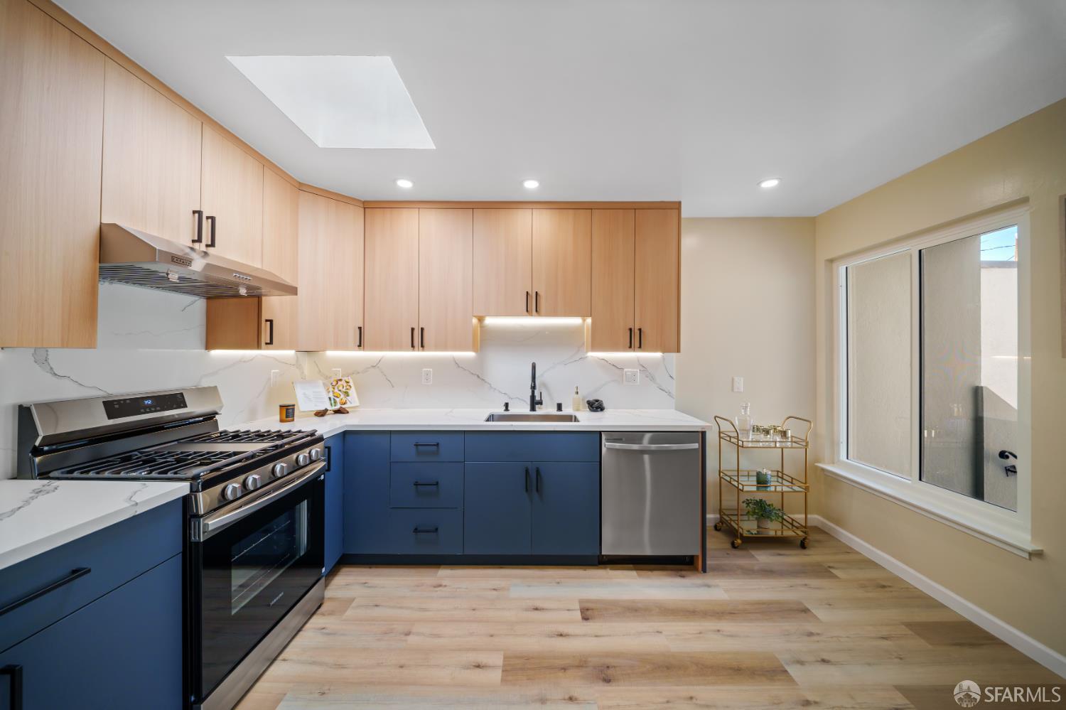 Detail Gallery Image 26 of 59 For 239 Sawyer St, San Francisco,  CA 94134 - 2 Beds | 1 Baths