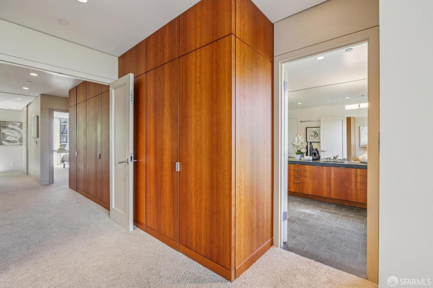 Detail Gallery Image 37 of 88 For 1170 Chestnut St, San Francisco,  CA 94109 - 4 Beds | 3/1 Baths