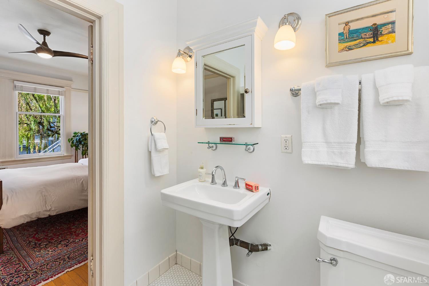 Photo #16: 426113647 Listing: Photo #16