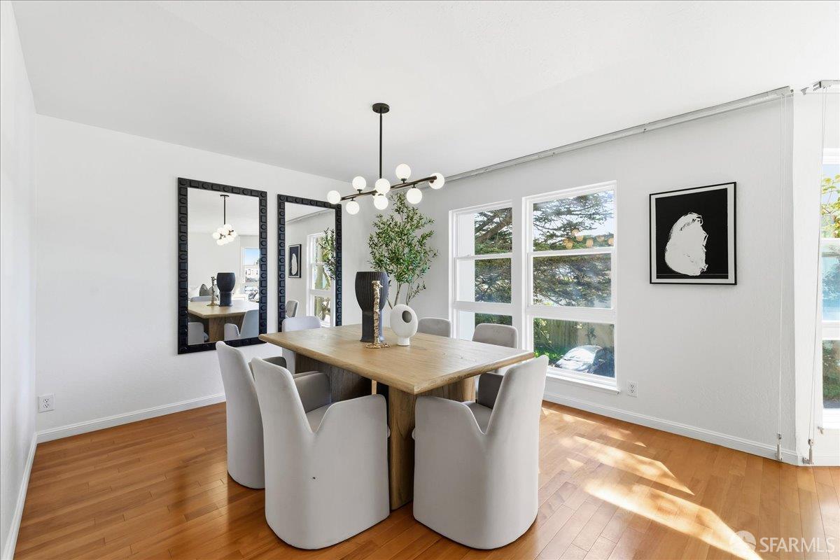 Detail Gallery Image 8 of 60 For 104 Dorado Ter, San Francisco,  CA 94112 - 5 Beds | 3/1 Baths