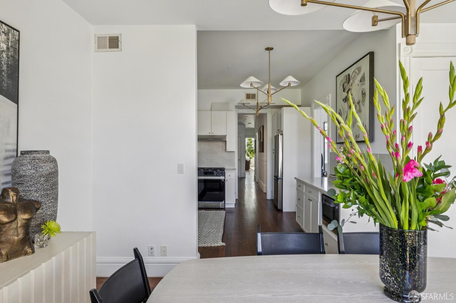 Photo #12: 426116036 Listing: Photo #12