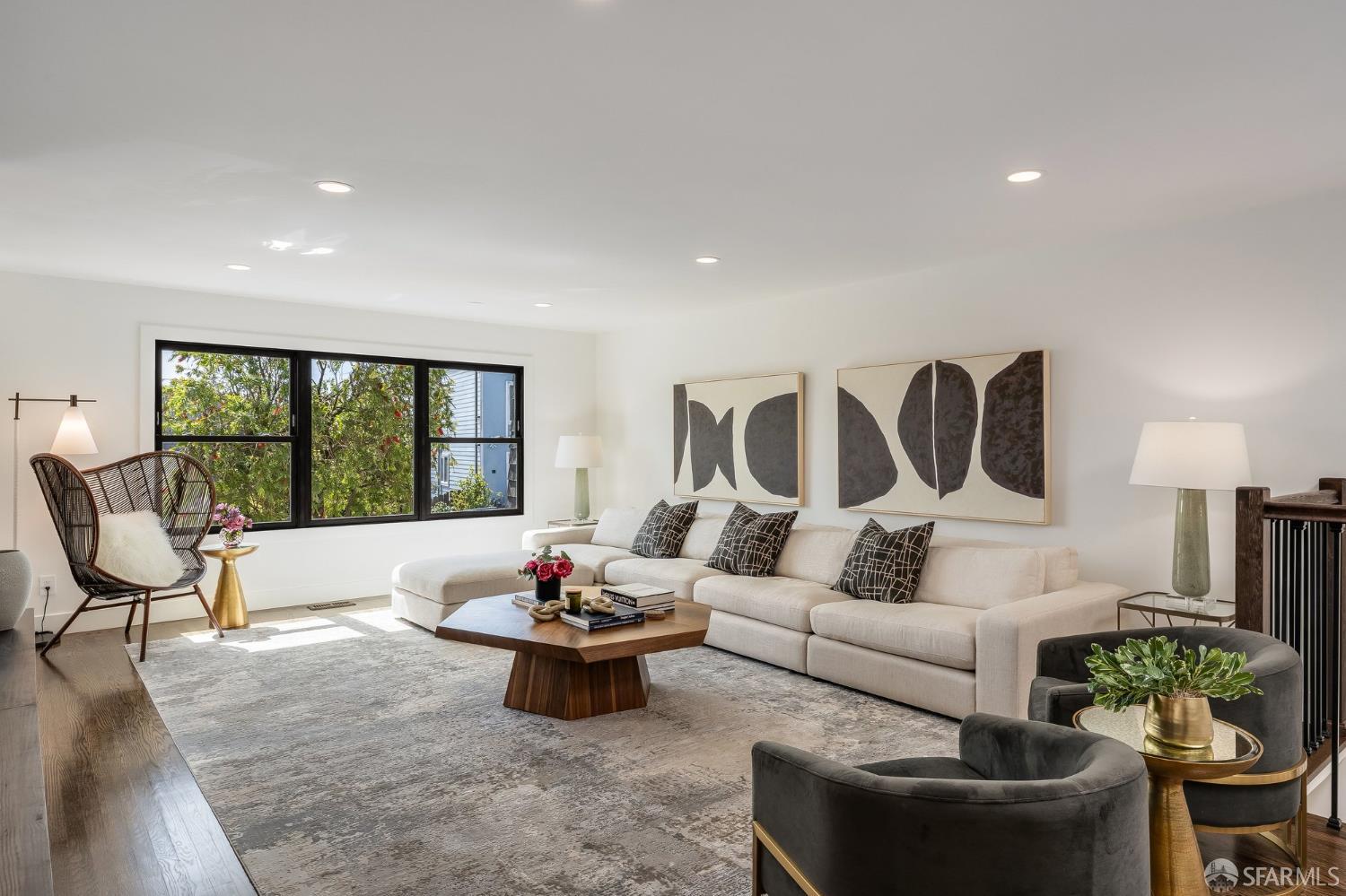 Detail Gallery Image 22 of 77 For 249 Gold Mine Dr, San Francisco,  CA 94131 - 4 Beds | 3 Baths