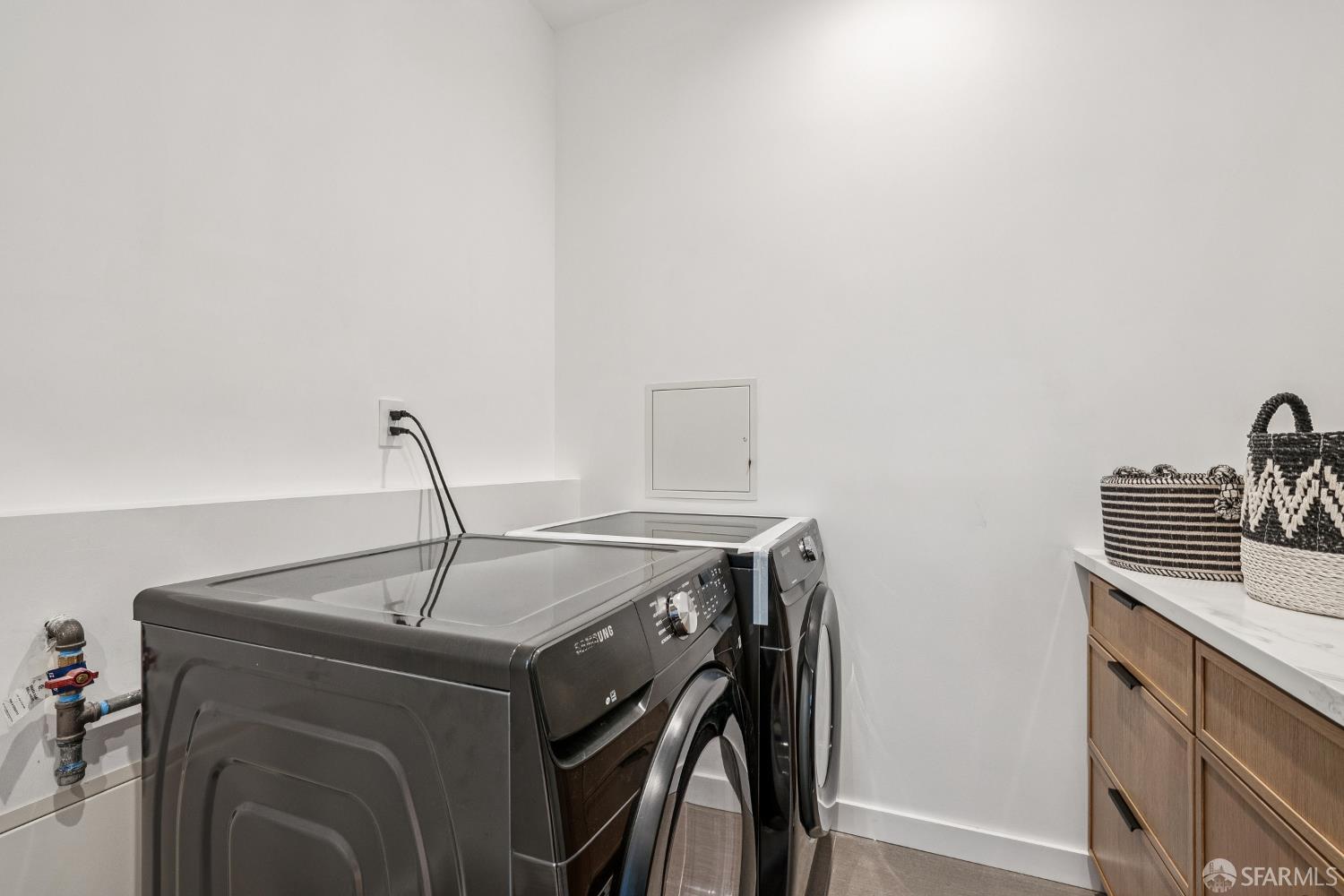 Detail Gallery Image 67 of 79 For 1827 33rd Ave, San Francisco,  CA 94122 - 4 Beds | 4 Baths