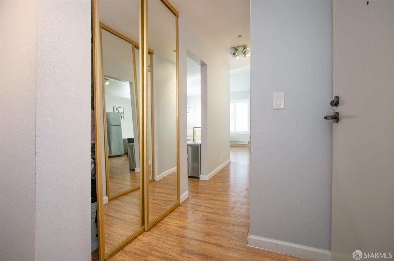 Photo #13: 426108120 Listing: Photo #13