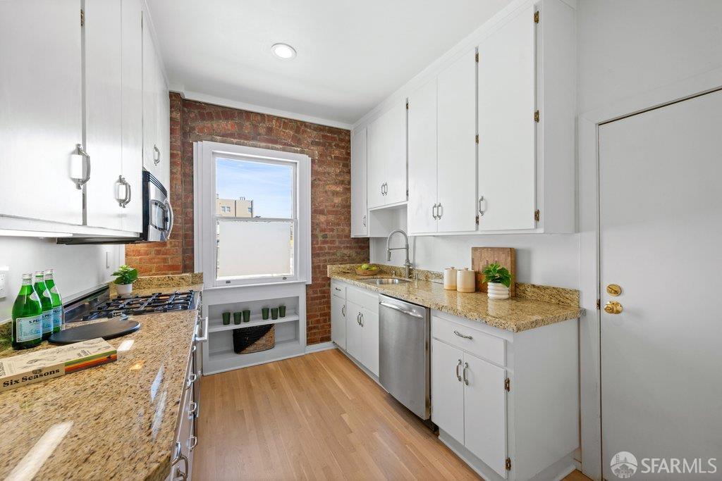 Photo #11: 426115967 Listing: Photo #11