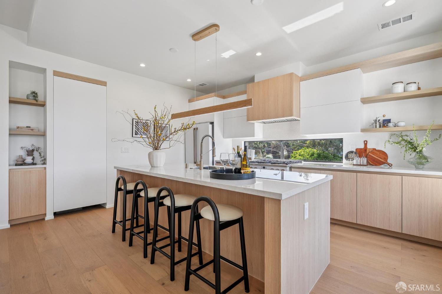 Detail Gallery Image 10 of 73 For 1390 Rhode Island St, San Francisco,  CA 94107 - – Beds | – Baths